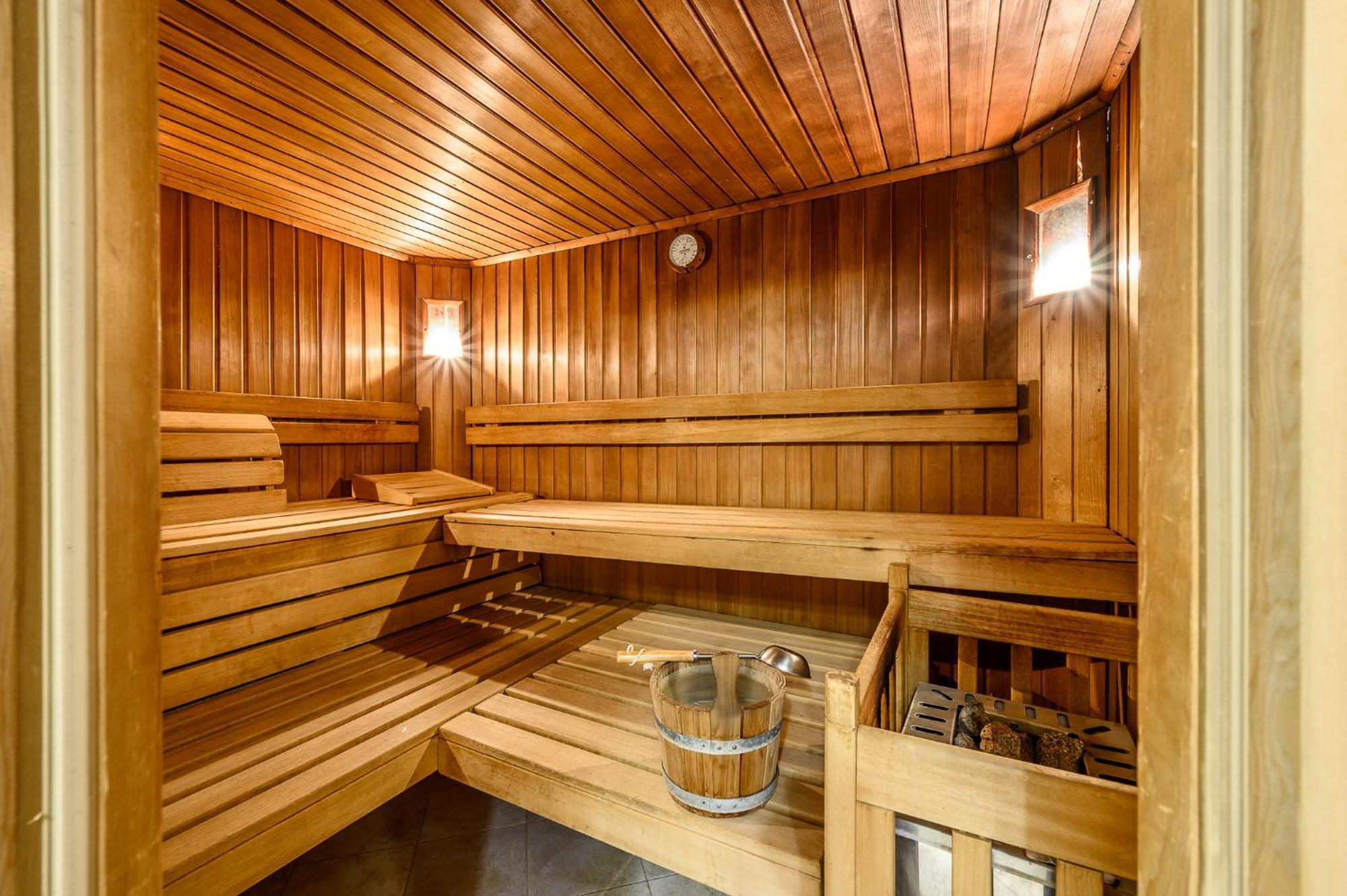 Hotel Ravelli Luxury Spa Mezzana  Exterior photo