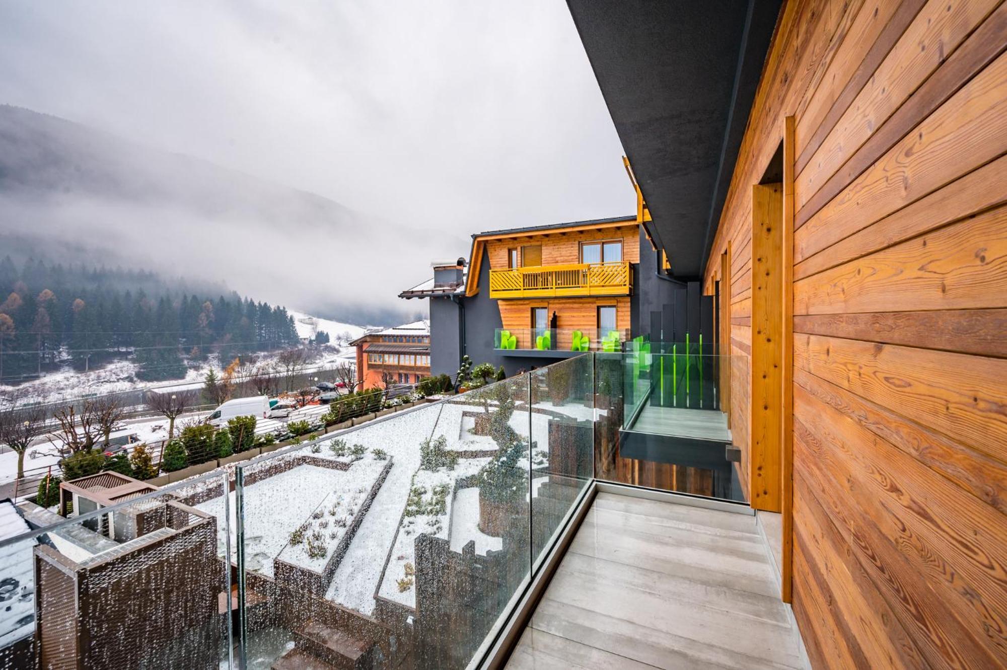 Hotel Ravelli Luxury Spa Mezzana  Exterior photo