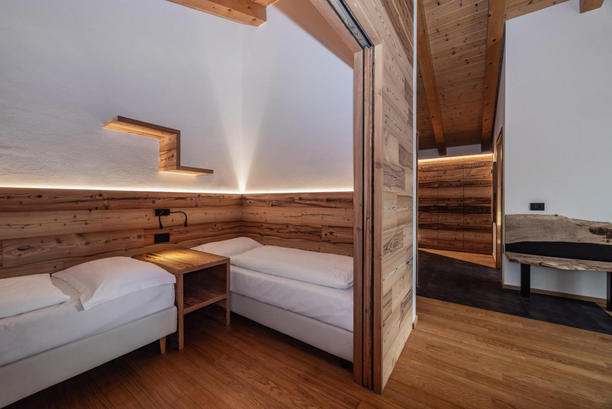 Hotel Ravelli Luxury Spa Mezzana  Exterior photo