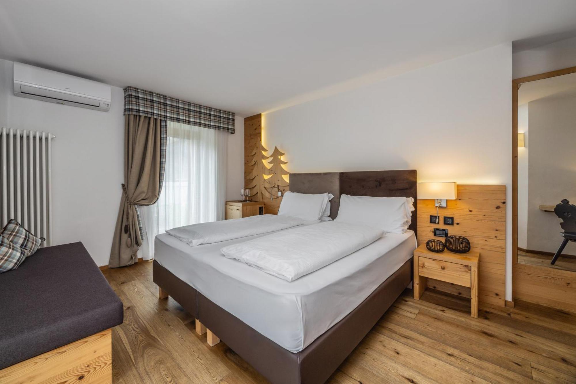 Hotel Ravelli Luxury Spa Mezzana  Exterior photo