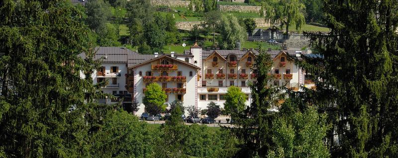 Hotel Ravelli Luxury Spa Mezzana  Exterior photo